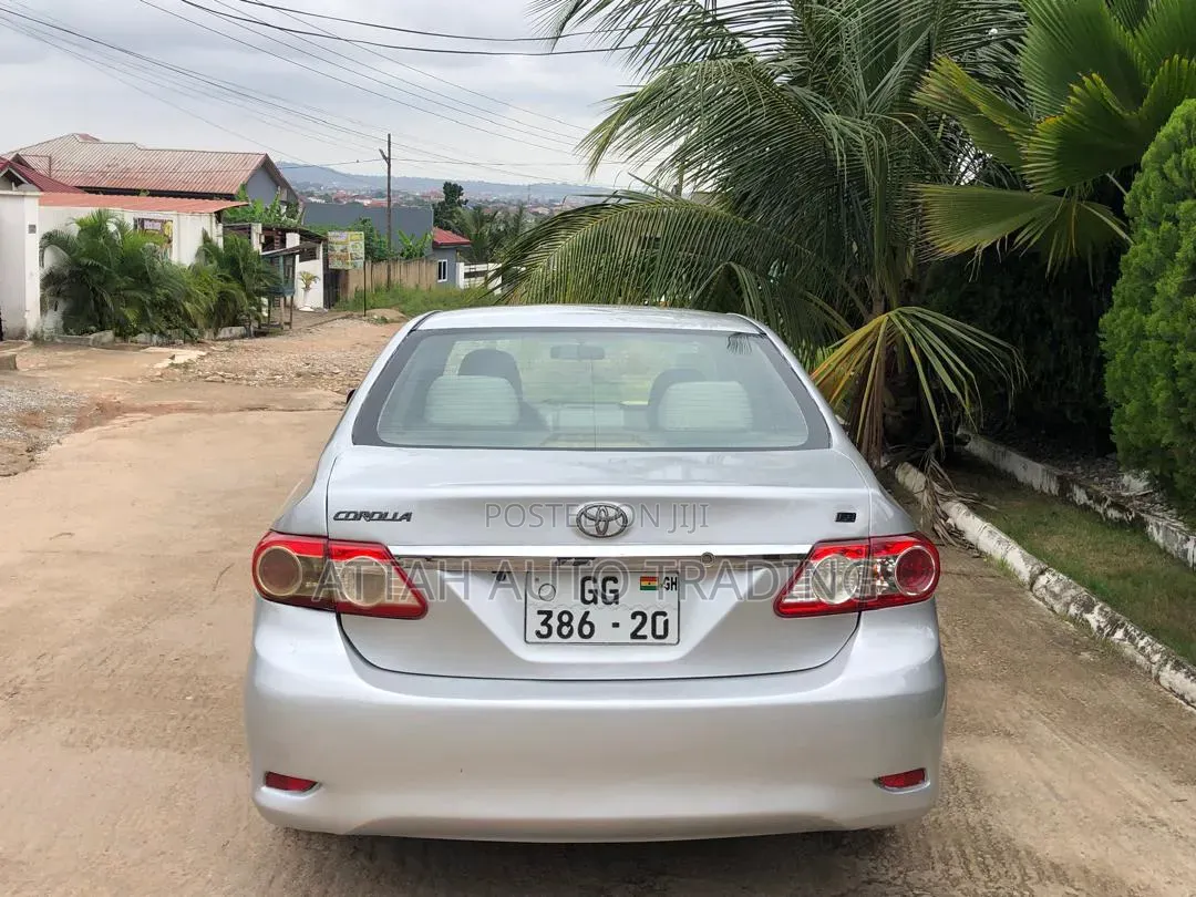Toyota Corolla 2013 Silver