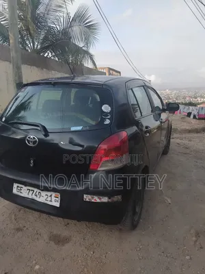 Toyota Vitz 1.0 FWD 5dr 2008 Black