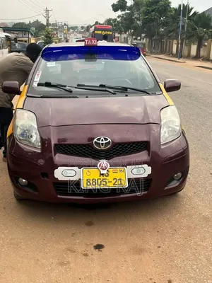 Toyota Yaris 2010 Brown