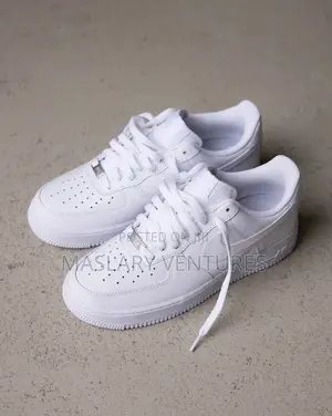 Nike Air Force - White