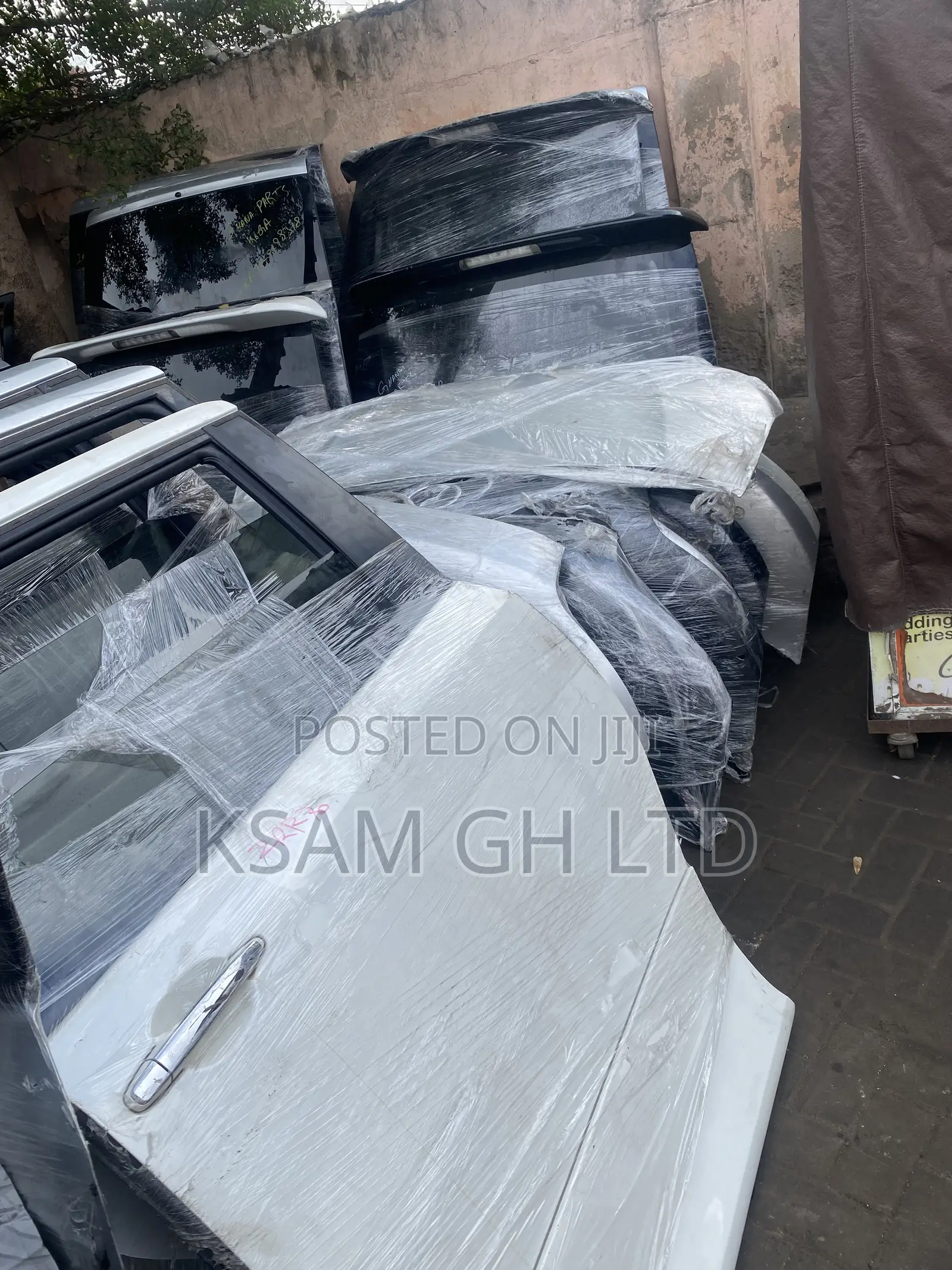 Toyota Voxy 2010 and 2013 Doors Set
