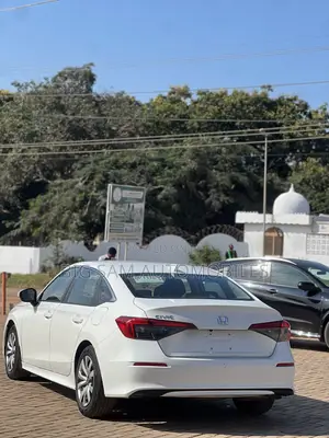 Honda Civic LX 2022 White