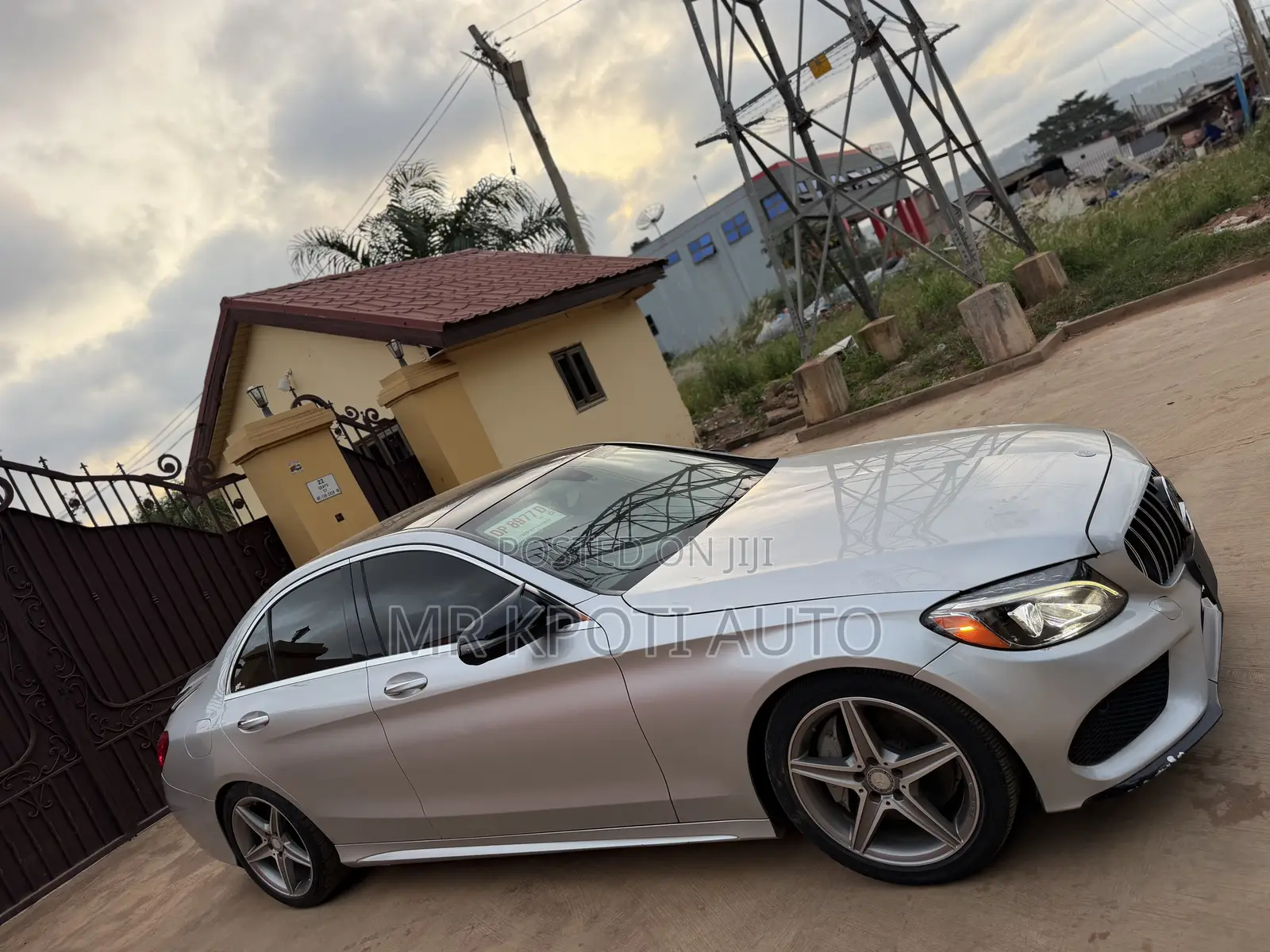 Mercedes-Benz C300 2017 Silver