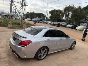 Mercedes-Benz C300 2017 Silver