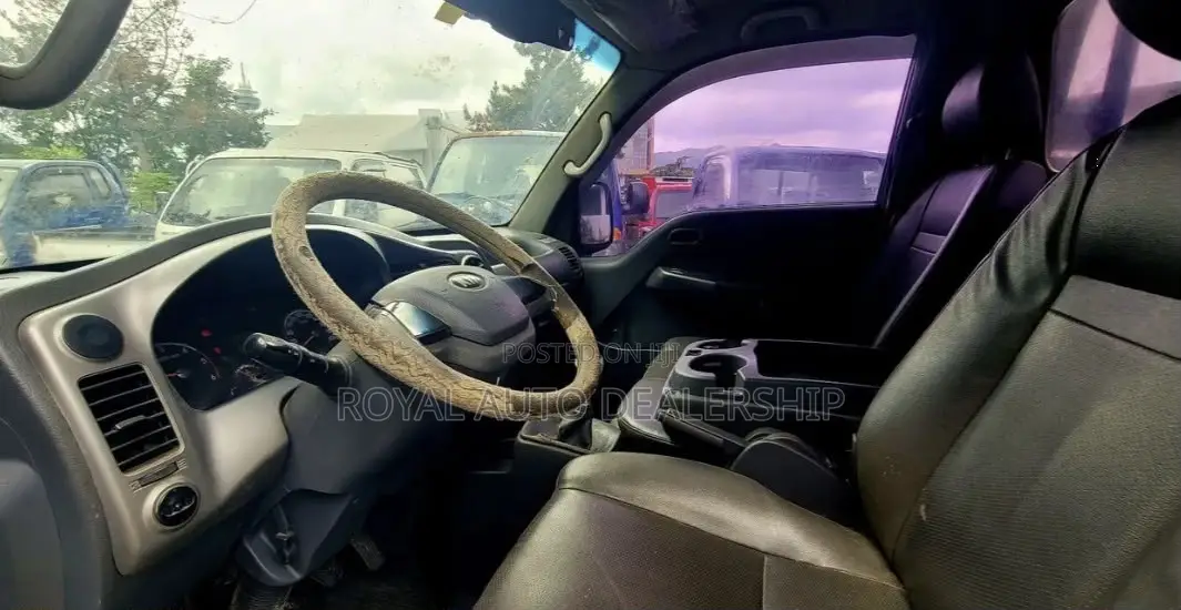 Kia Bongo III Cargo Truck 1-Ton 2017
