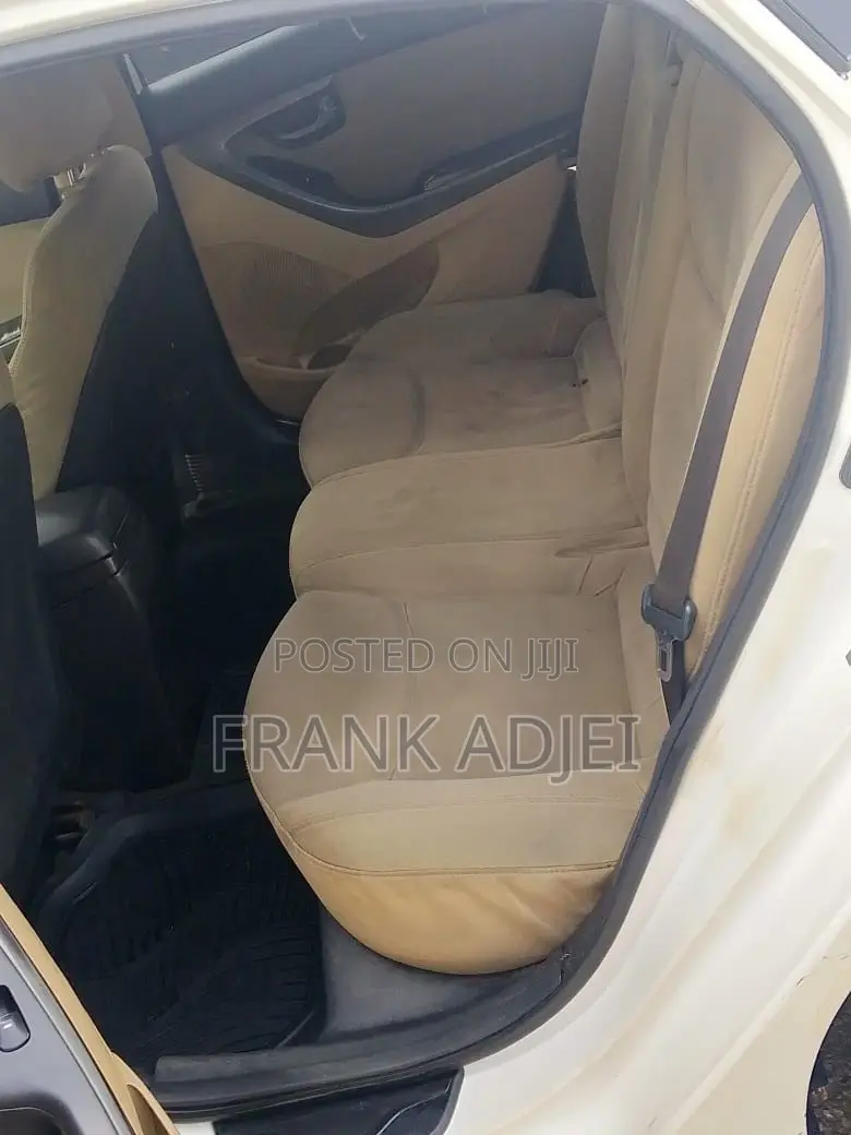 Hyundai Elantra 2013 White