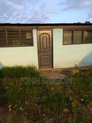 1bdrm Apartment in Single Room For Rent, Zongo Junction for rent