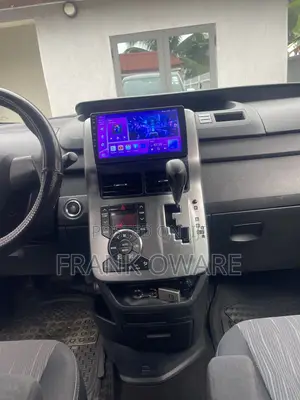 Toyota Voxy X 2WD 8-Seater 2013 Black