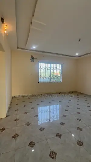 1bdrm Apartment in West Hills Mall Area for rent
