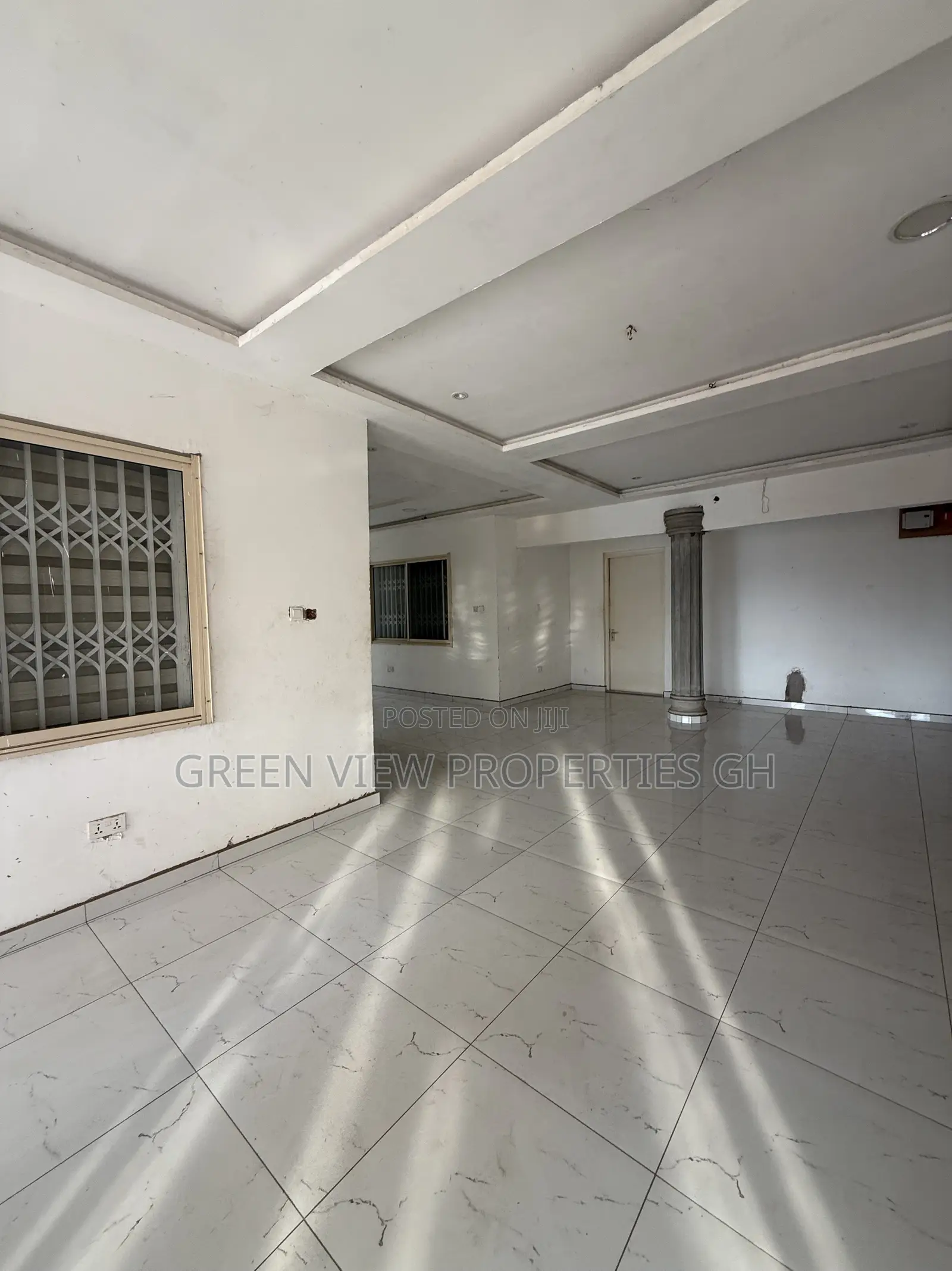 1bdrm Apartment in West Hills Mall Area for rent