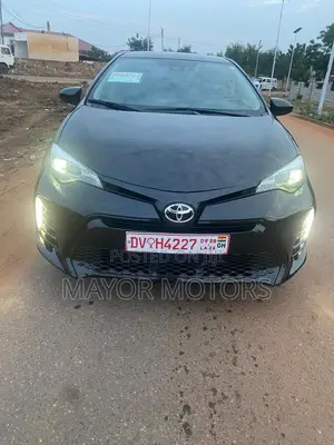 Toyota Corolla LE Eco (1.8L 4cyl 2A) 2019 Black