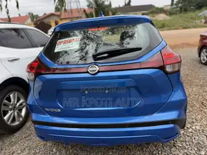 Nissan Kicks 2021 Blue