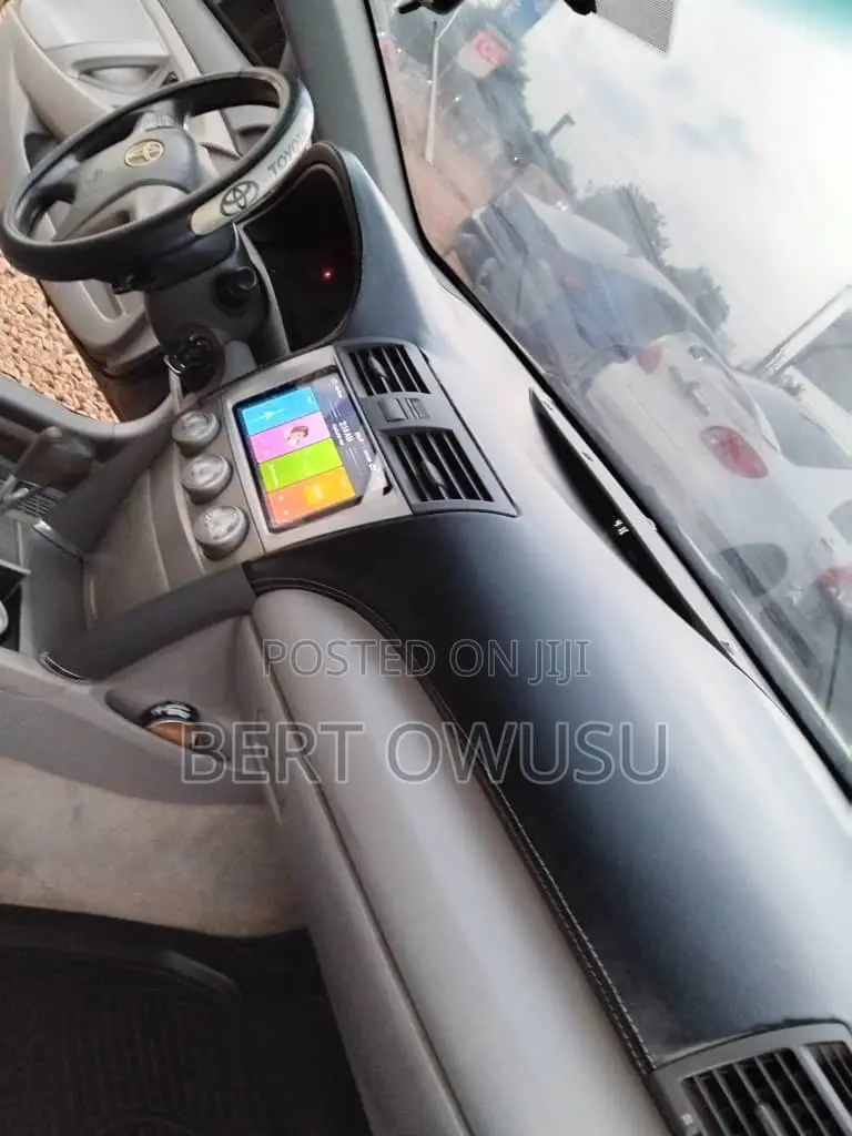 Toyota Camry 2011 Gray