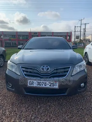 Toyota Camry 2011 Gray