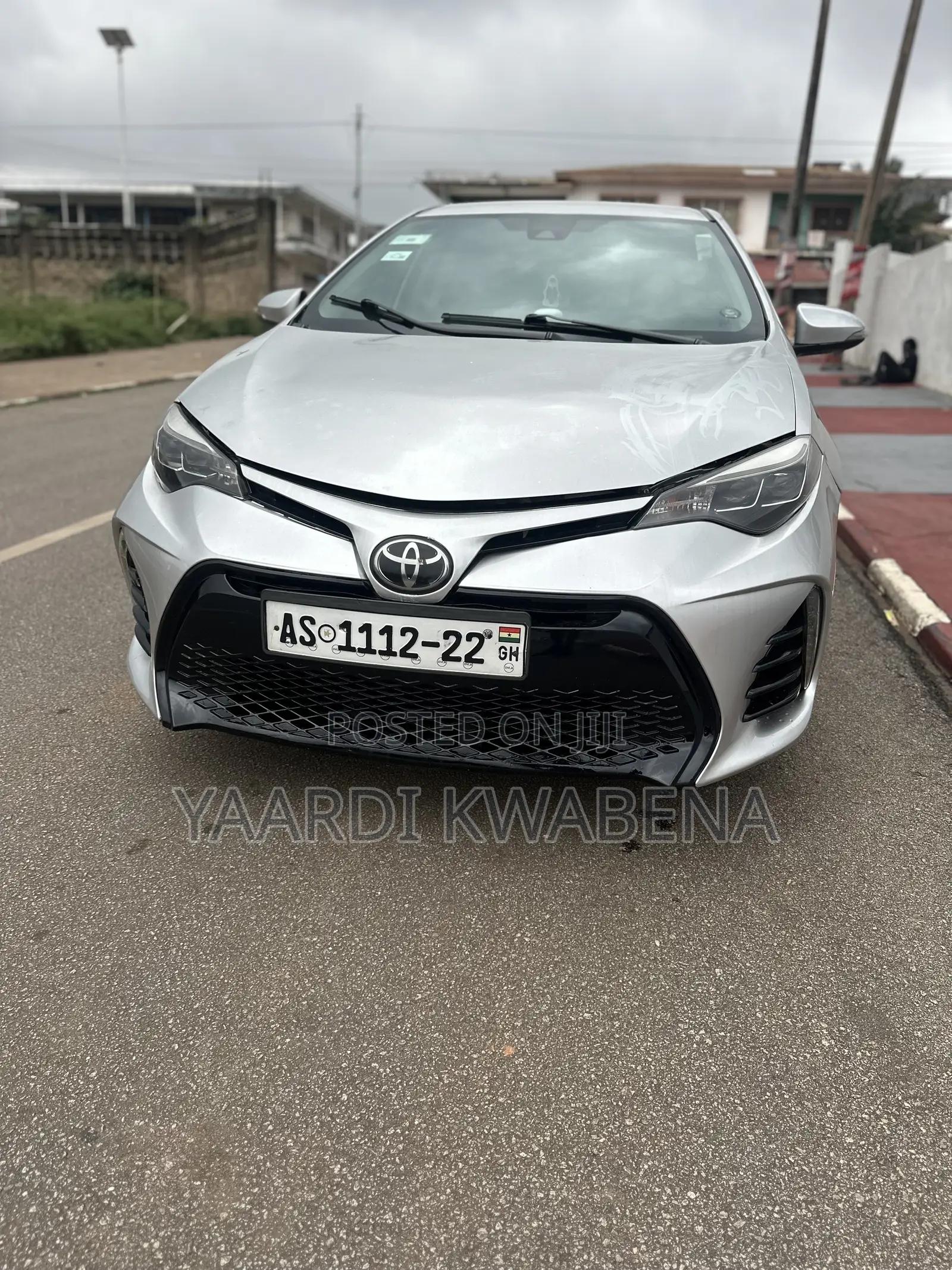 Toyota Corolla SE Special Edition 4dr Sedan (1.8L 4cyl CVT) 2017 Silver