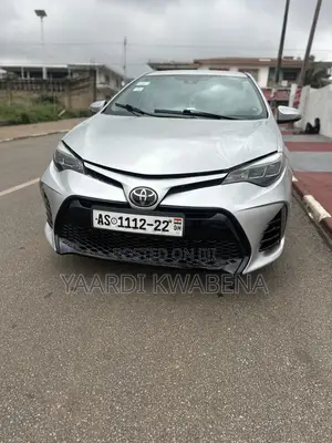 Toyota Corolla SE Special Edition 4dr Sedan (1.8L 4cyl CVT) 2017 Silver