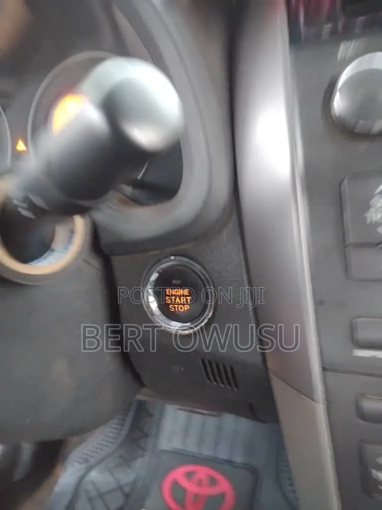 Toyota Corolla 2011 Gray