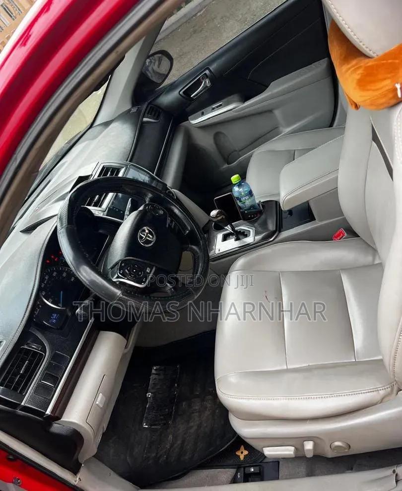 Toyota Camry 2014 Red