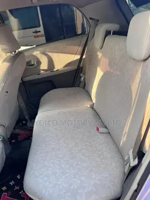 Toyota Vitz 1.5 FWD 3dr 2010 Gray