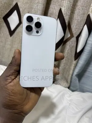 New Apple iPhone 15 Pro Max 256 GB White