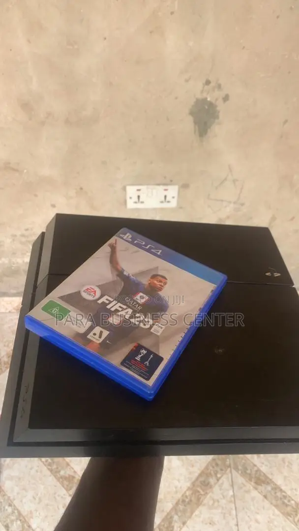 PS4 Standard With 3 Games and 2 Controllers
