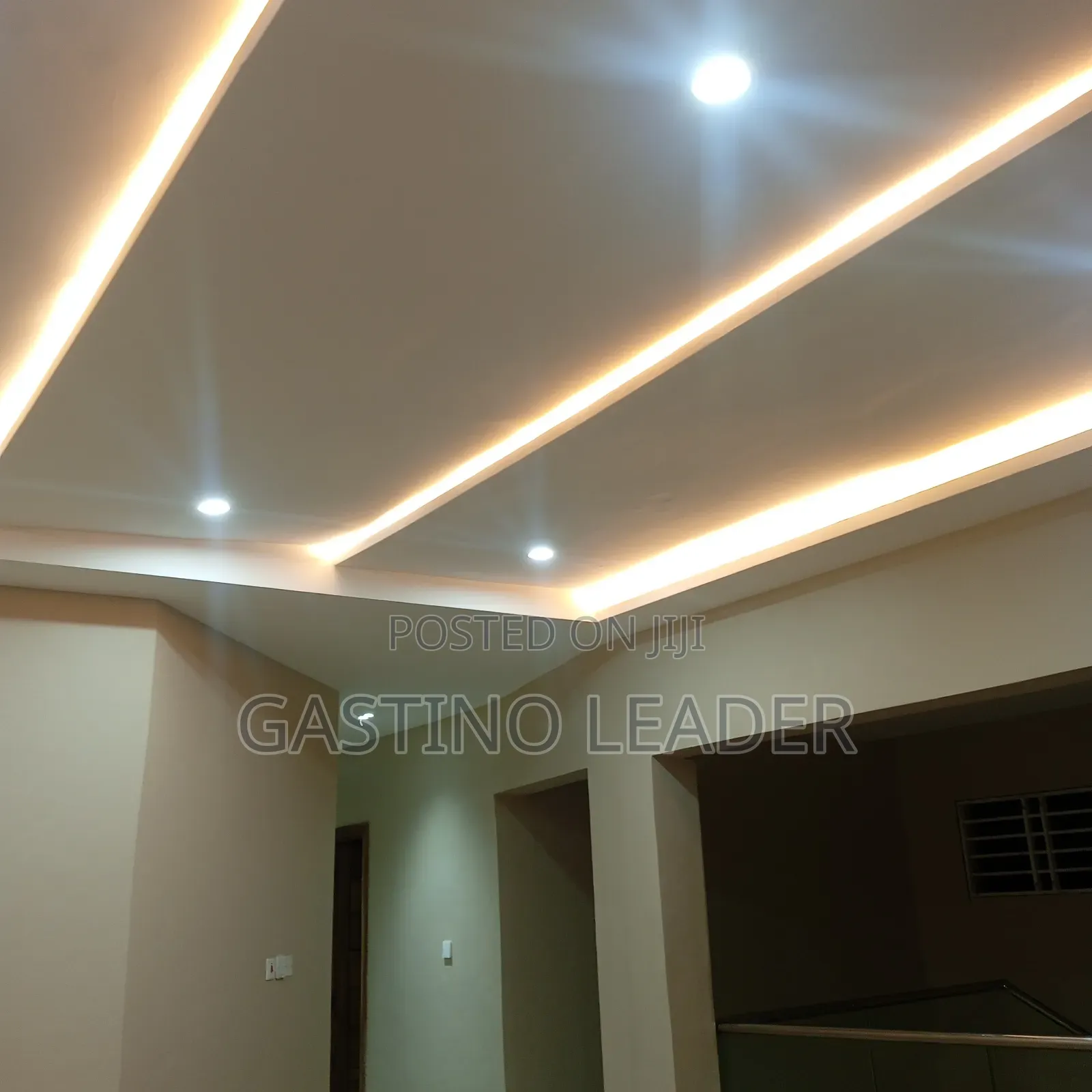 5bdrm House in Ashongman Estate, Police Station for sale