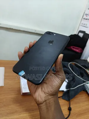 Apple iPhone 7 Plus 32 GB Black