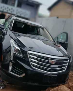 2017 Cadillac XT5 Windscreen Available