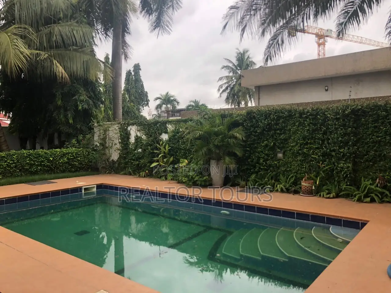 4bdrm House in Airport Residential Area for rent