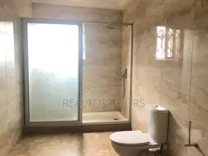 4bdrm House in Airport Residential Area for rent