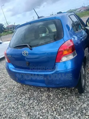 Toyota Vitz 2010 Blue