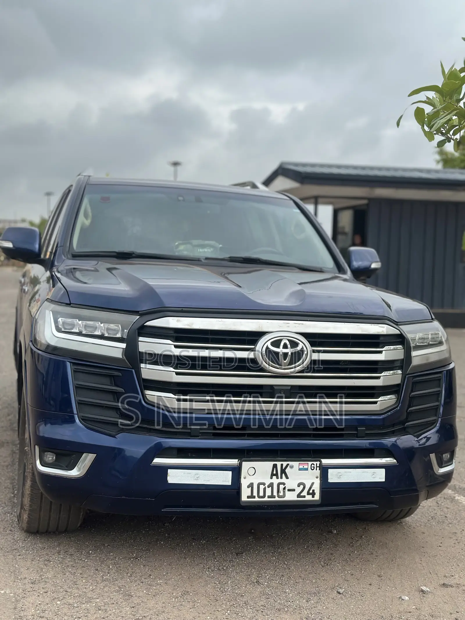 Toyota Land Cruiser Available for Rent