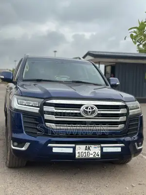 Toyota Land Cruiser Available for Rent