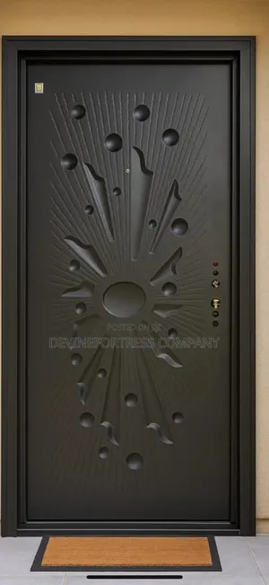 High Quality Paladin Black Single Door for All Weather// Silver