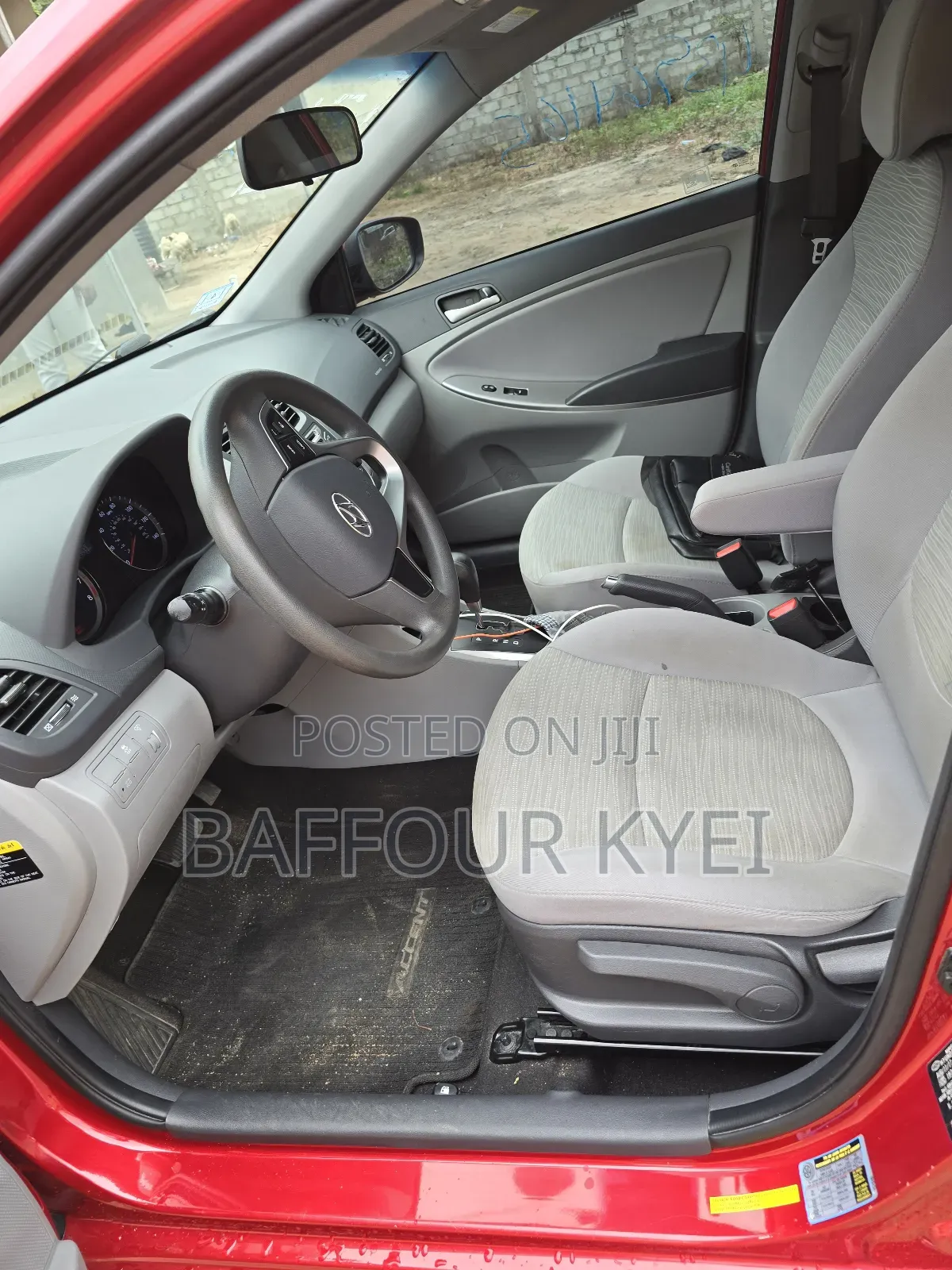 Hyundai Accent SE Hatchback 2017 Red