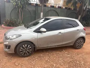 Mazda Demio 2010 Silver