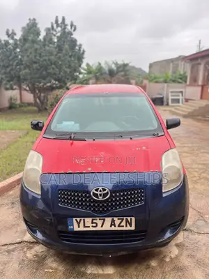 Toyota Yaris 2012 Red