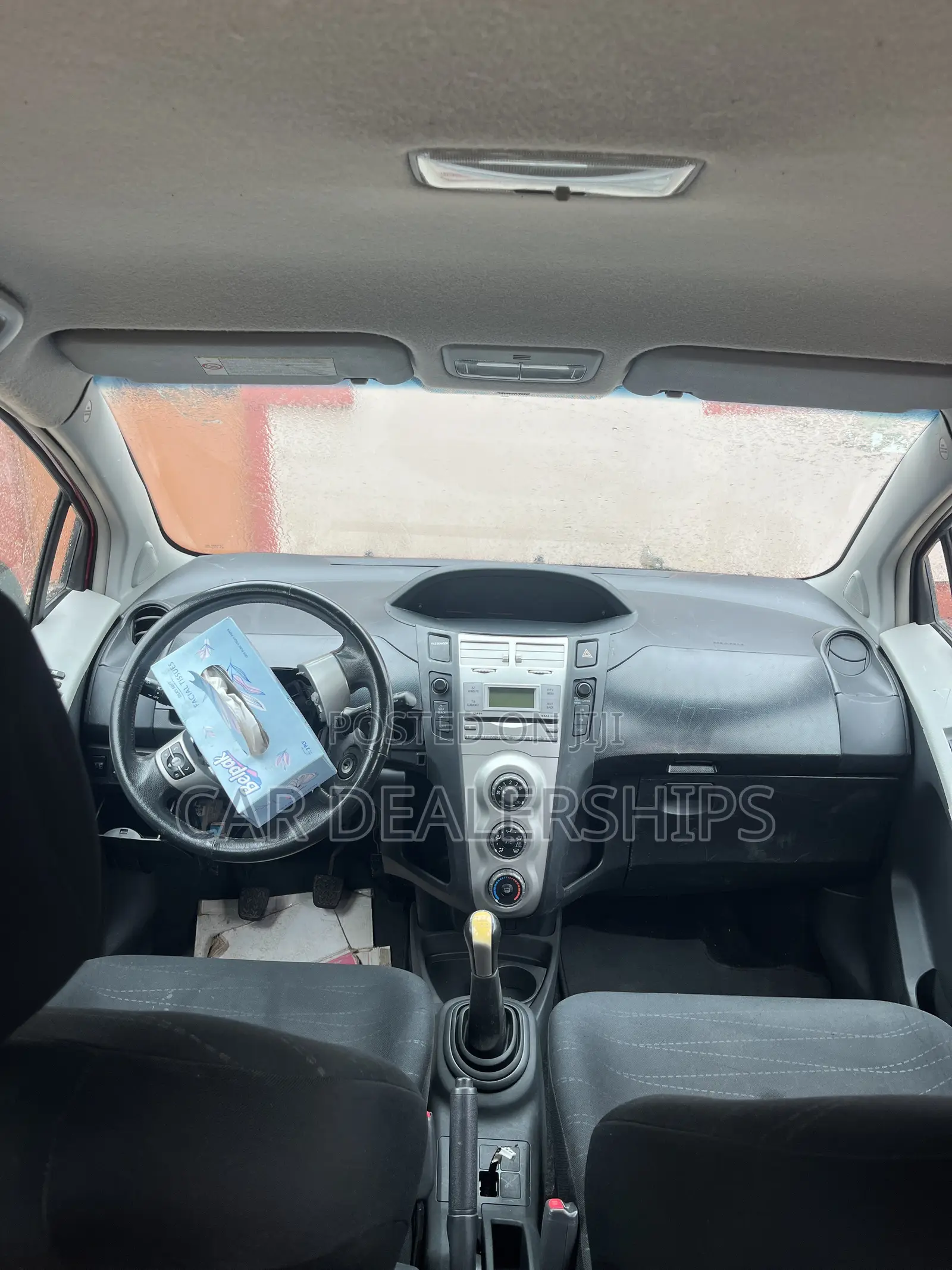 Toyota Yaris 2012 Red