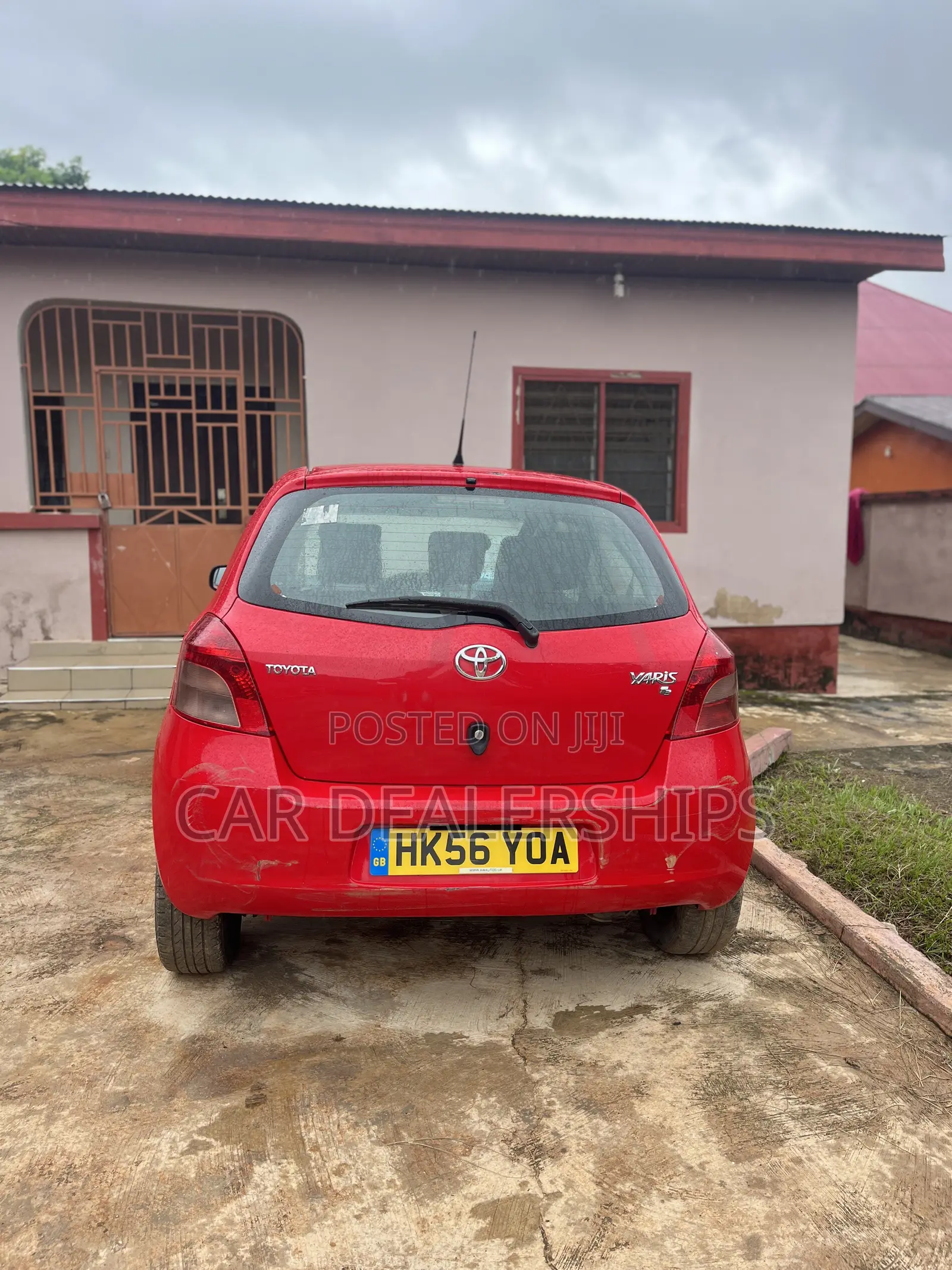 Toyota Yaris 2012 Red