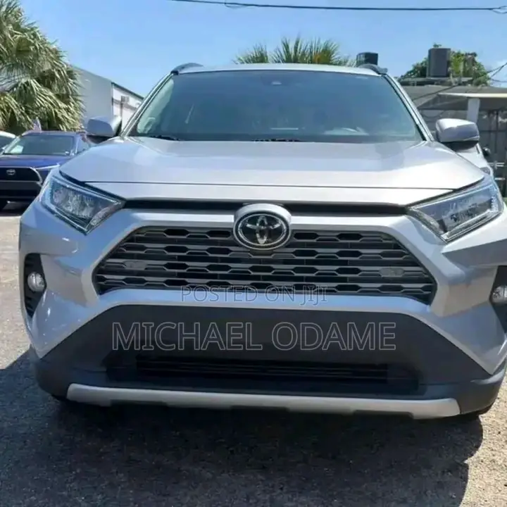 Toyota RAV4 2020 Silver