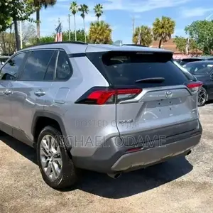 Toyota RAV4 2020 Silver