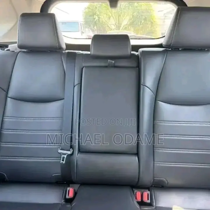 Toyota RAV4 2020 Silver