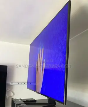 Samsung Qled 55inches Model Qr70