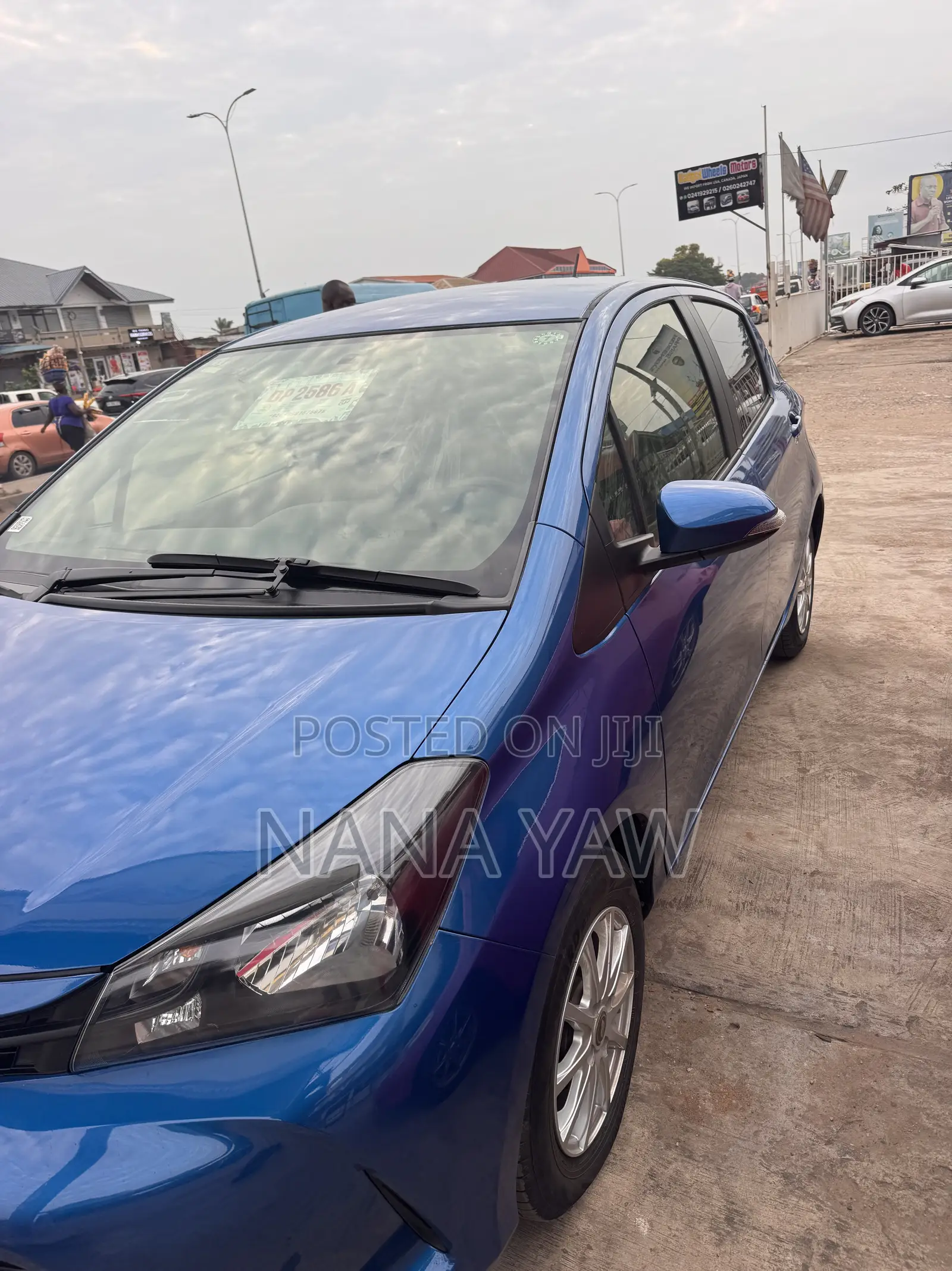 Toyota Vitz 1.3 FWD 5dr 2015 Blue