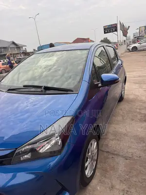 Toyota Vitz 1.3 FWD 5dr 2015 Blue