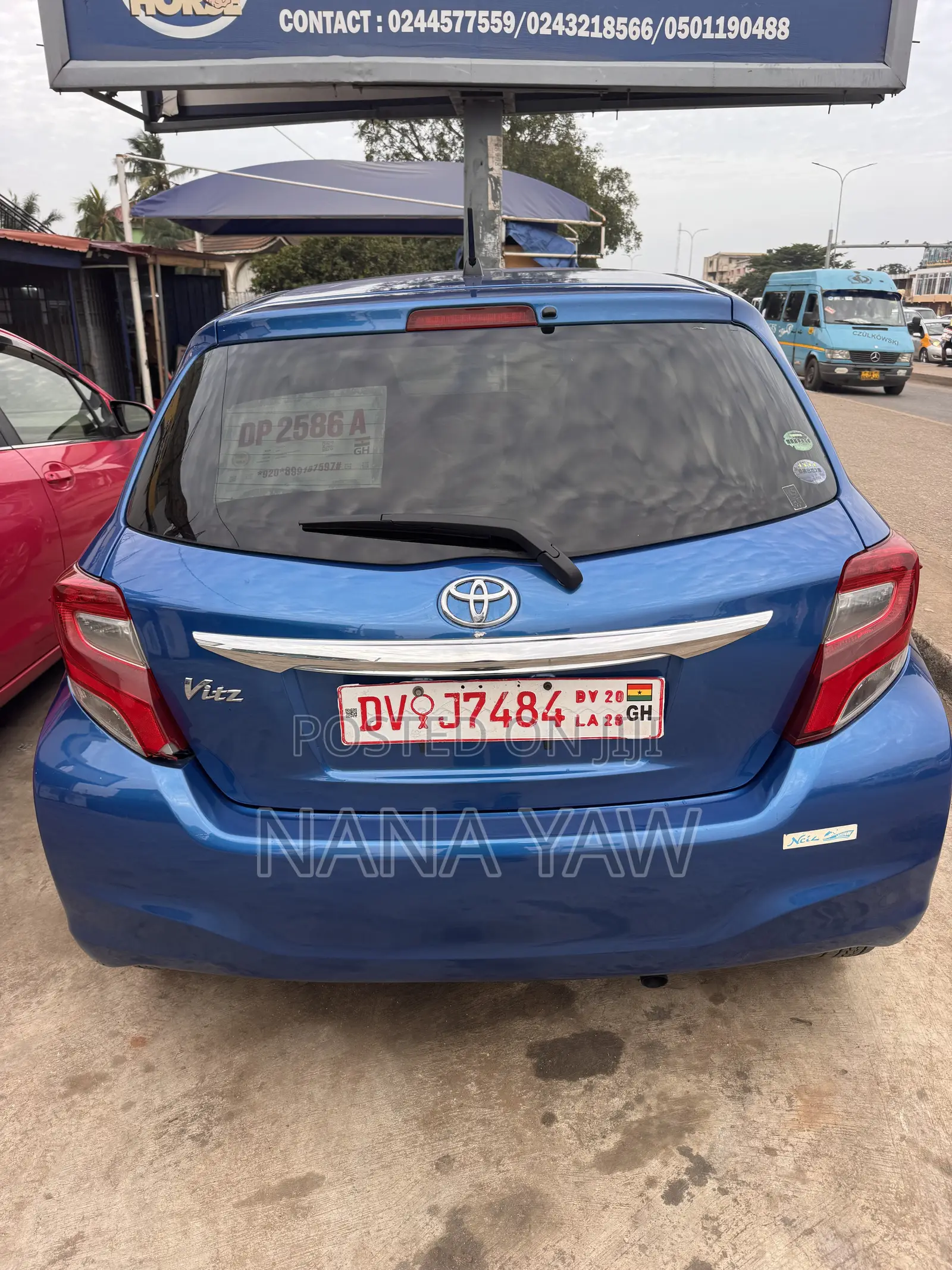 Toyota Vitz 1.3 FWD 5dr 2015 Blue