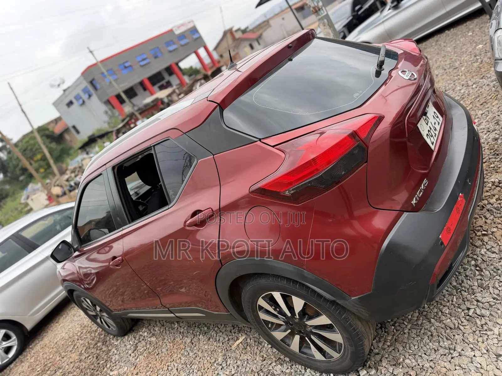 Nissan Kicks 2019 Red