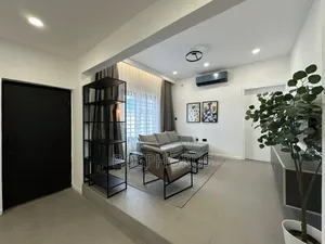 Furnished 2bdrm House in Labone, Coffee Shop Area for rent
