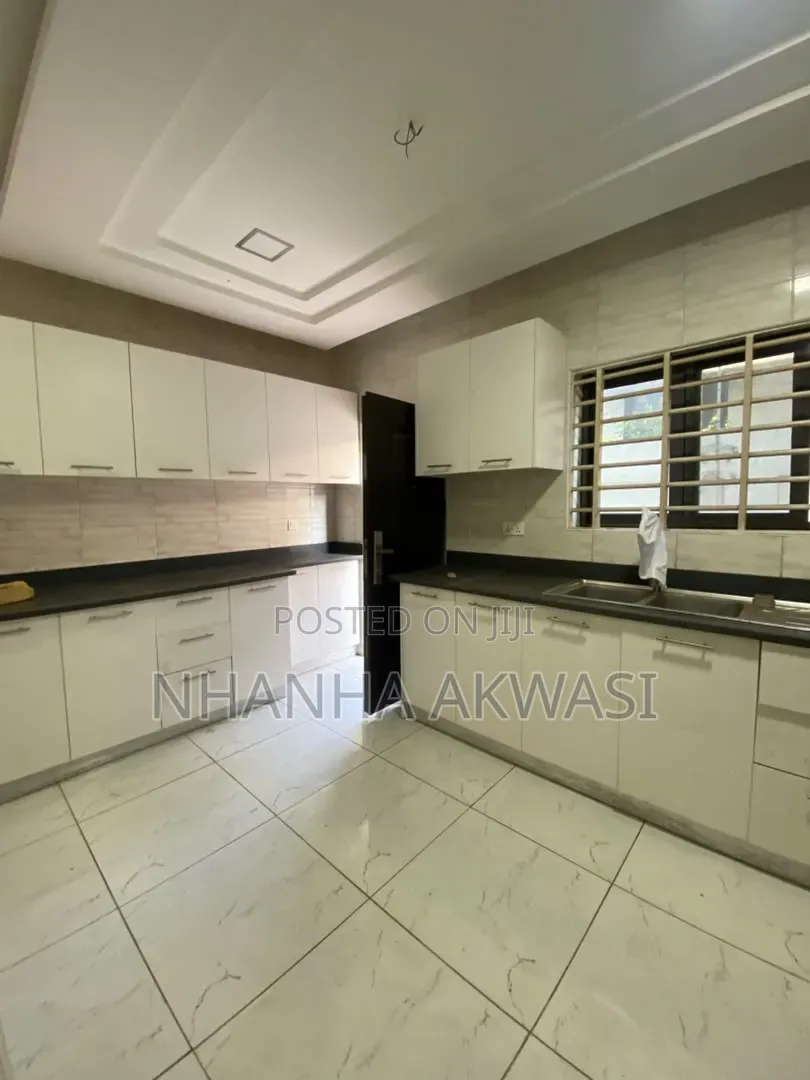 4bdrm House in Spintex Community16, Sakumono for rent