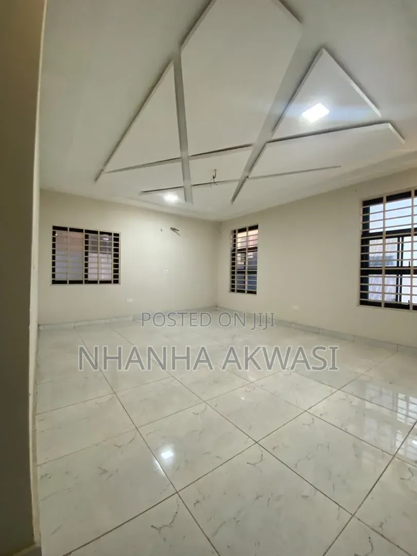 4bdrm House in Spintex Community16, Sakumono for rent